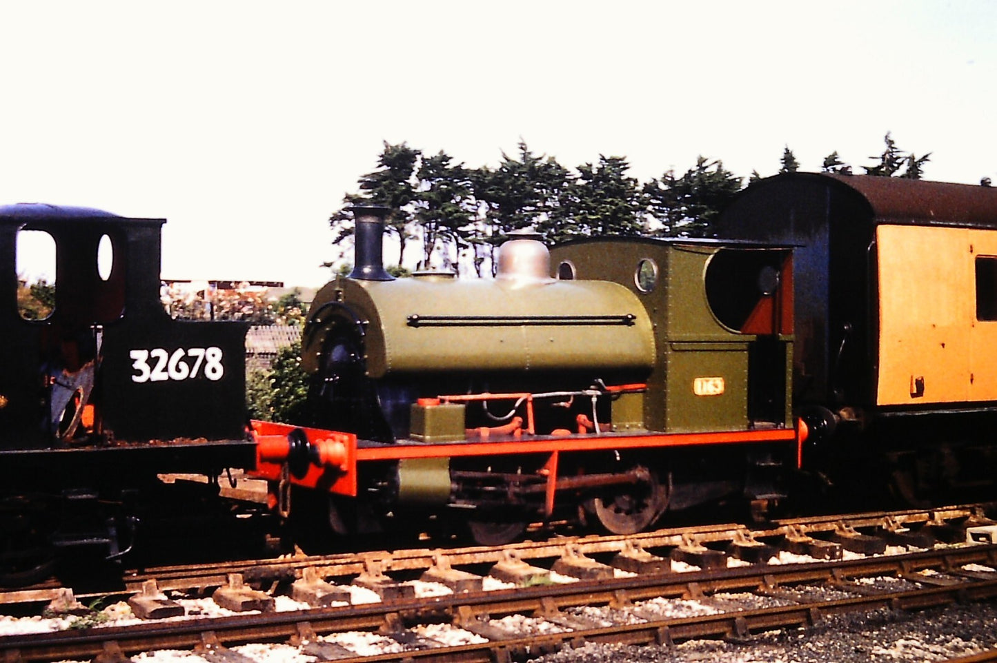 6724338